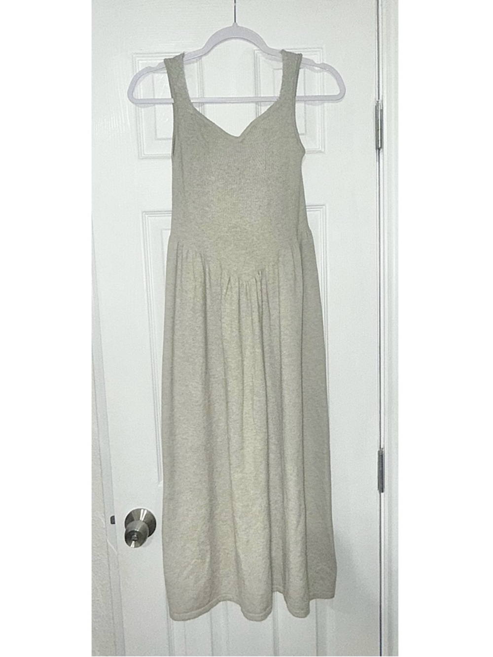 Women’s Beige Ribbed Sweater Sleeveless Maxi Dress - Size Medium